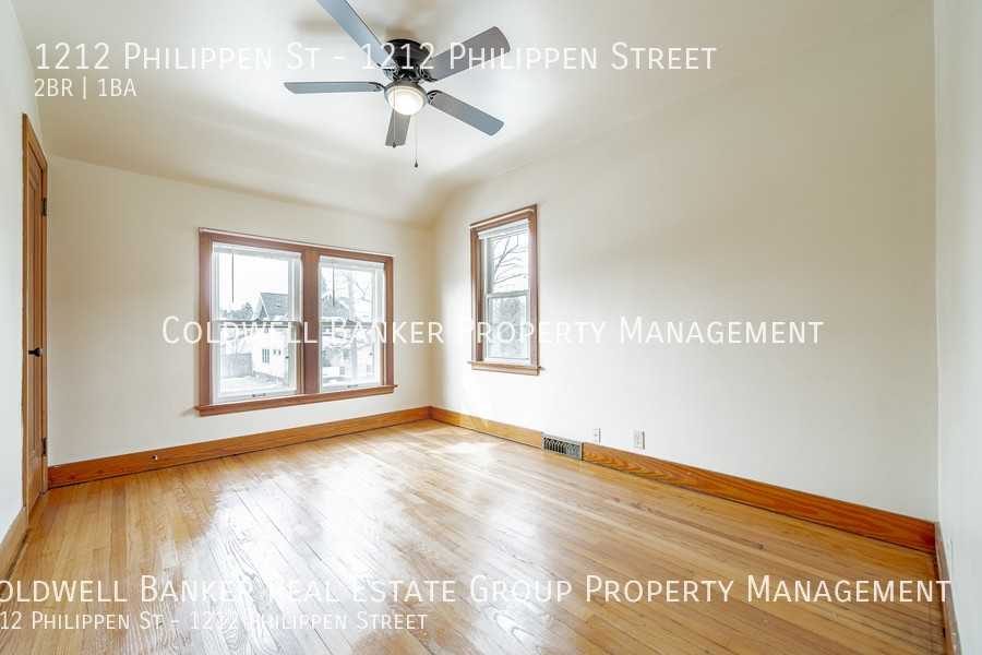 1212 Philippen Street - Photo 7 of 20