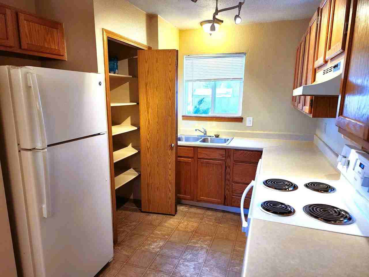 3015 Illinois Ave #C - Photo 5 of 22