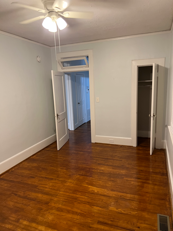 1404 Victoria St - Photo 7 of 9