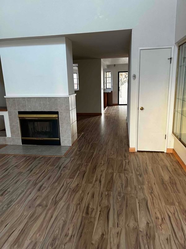 1007 Winston Ct - Photo 3 of 24