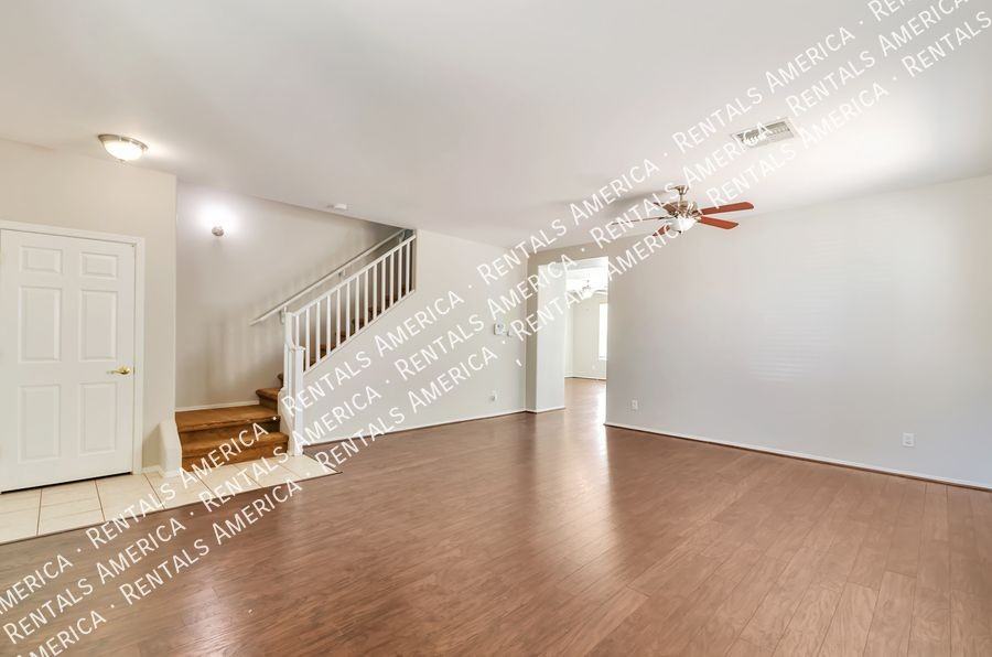 4816 E Starpoint St - Photo 3 of 25