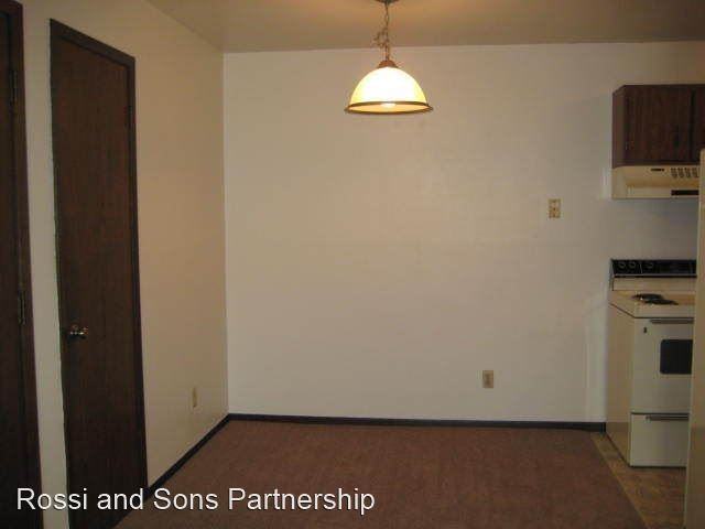 8423/8443 198th Avenue - Photo 3 of 7
