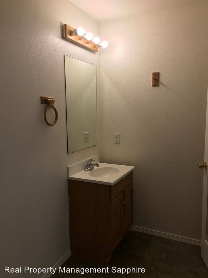 4141 Grizzly Way - Photo 3 of 10