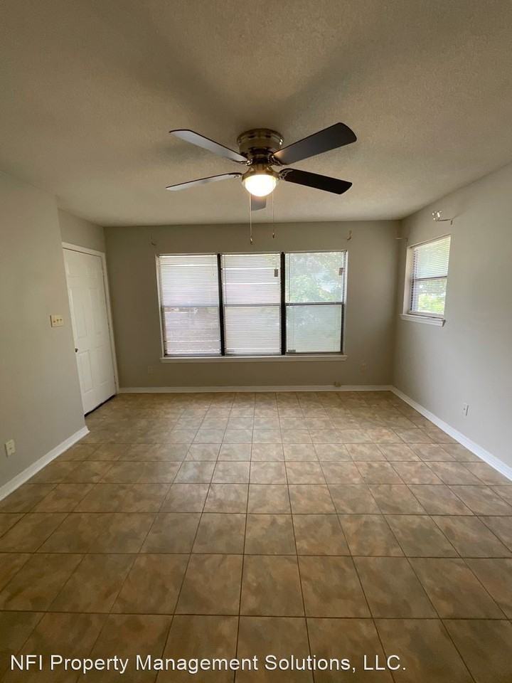 4525 Florelle Way - Photo 3 of 16