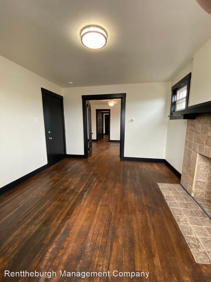 427 Hays Ave - Photo 2 of 10