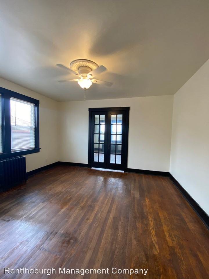 427 Hays Ave - Photo 3 of 10