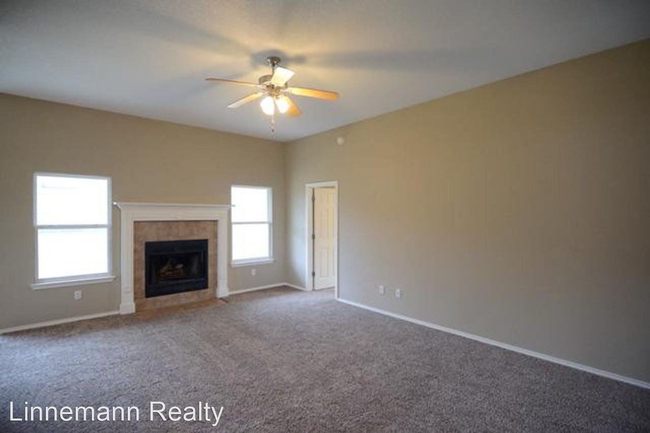 2810 Bastion Loop - Photo 3 of 19