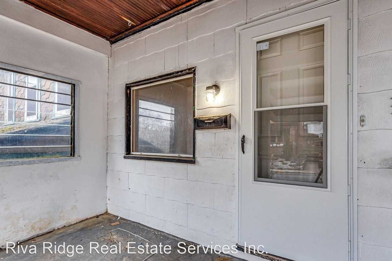 134 Rochelle St - Photo 3 of 11