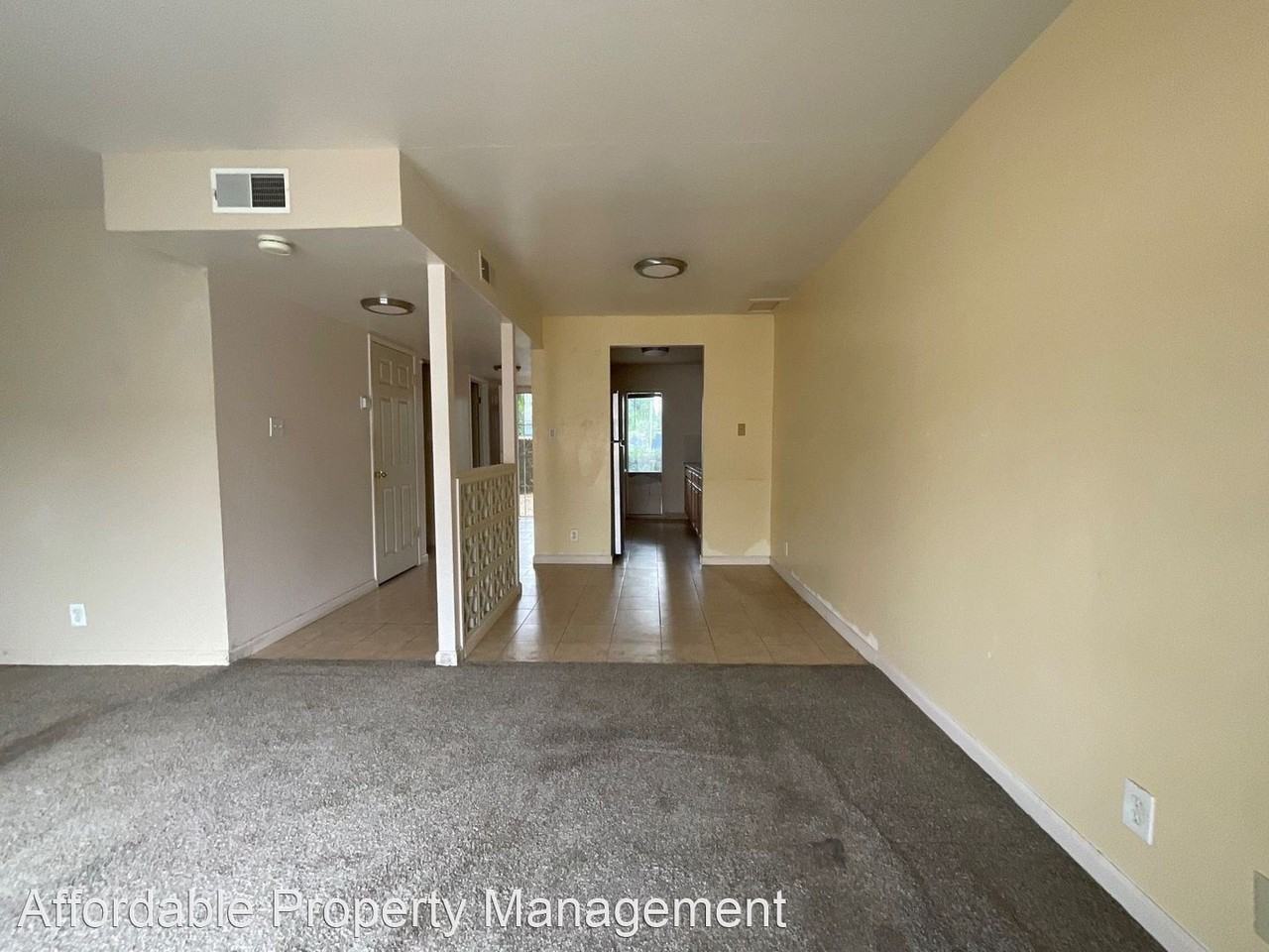 37578 Glenmoor Drive - Photo 2 of 12