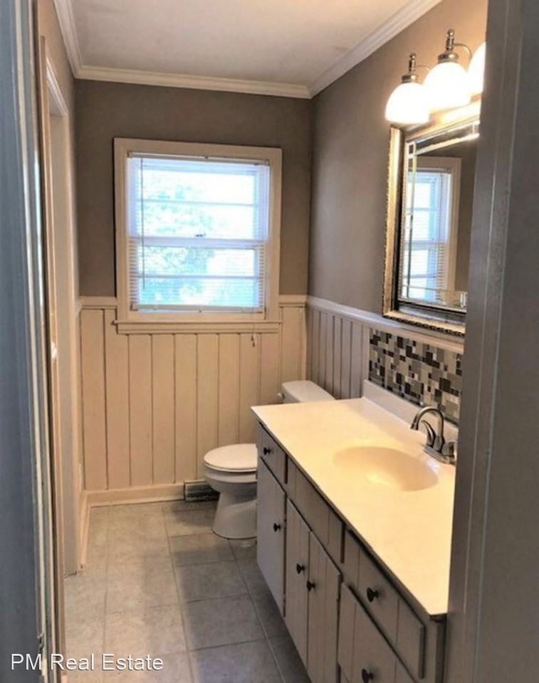 1302 Gracewood Dr - Photo 2 of 15