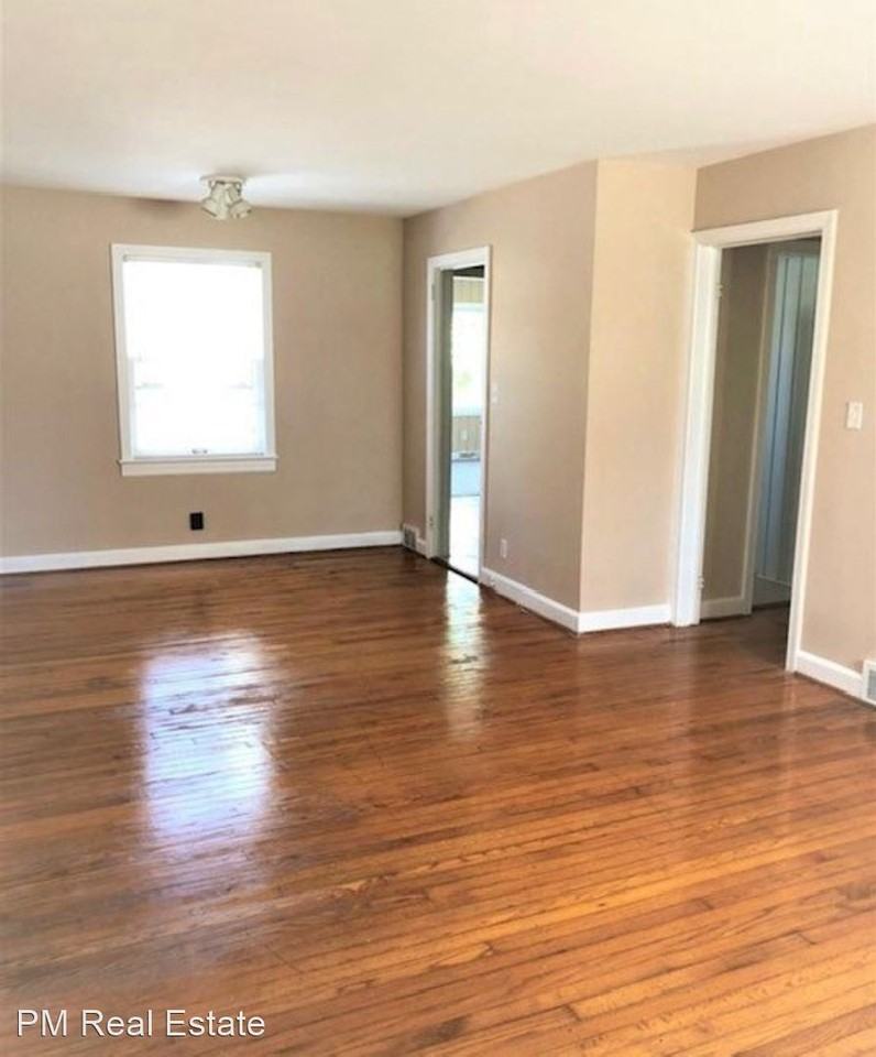 1302 Gracewood Dr - Photo 3 of 15