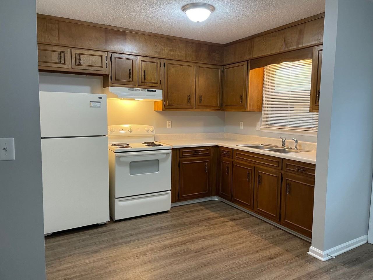 Helen St. - Photo 2 of 25