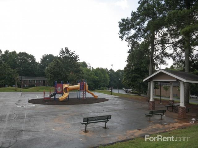 The Lakes at Indian Creek - Photo 2 of 19