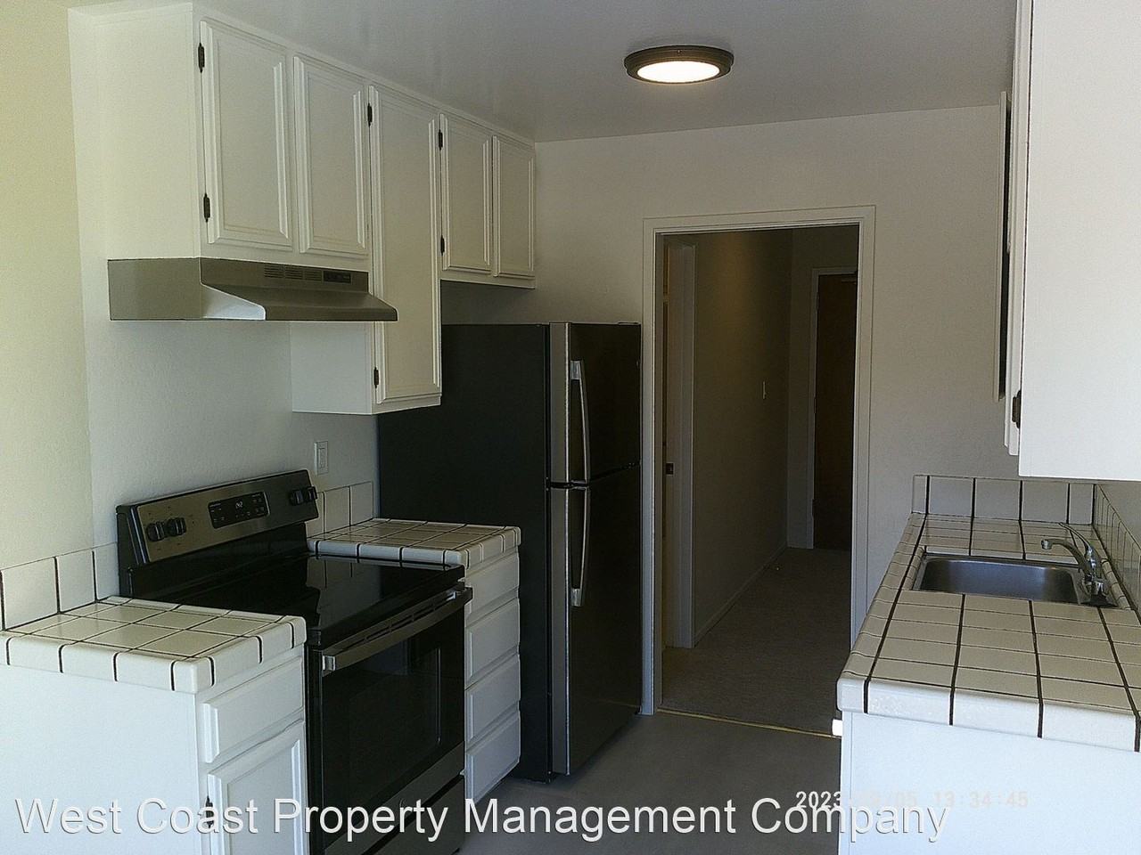 395 Euclid Avenue - Photo 3 of 8