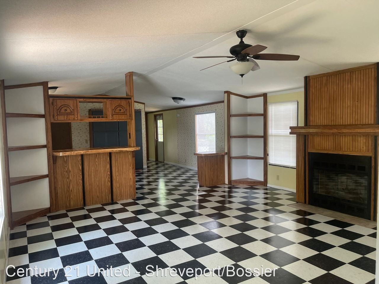 7113 Lakefield St - Photo 3 of 24