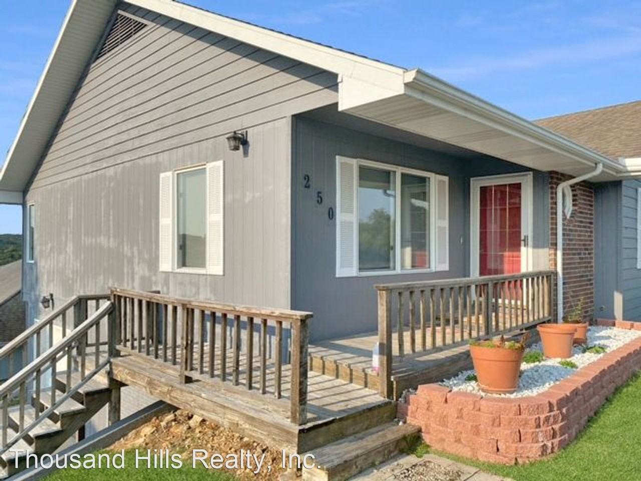 250 Caleb Dr - Photo 3 of 26