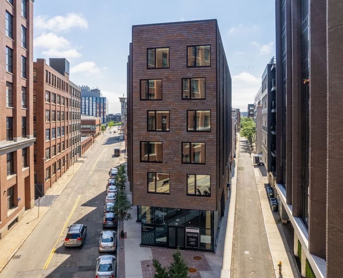 Zero Athens - Photo 2 of 50