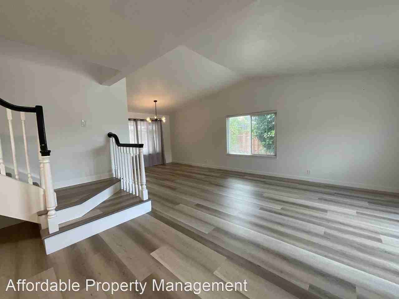 32835 Mono Lake Ln - Photo 3 of 25