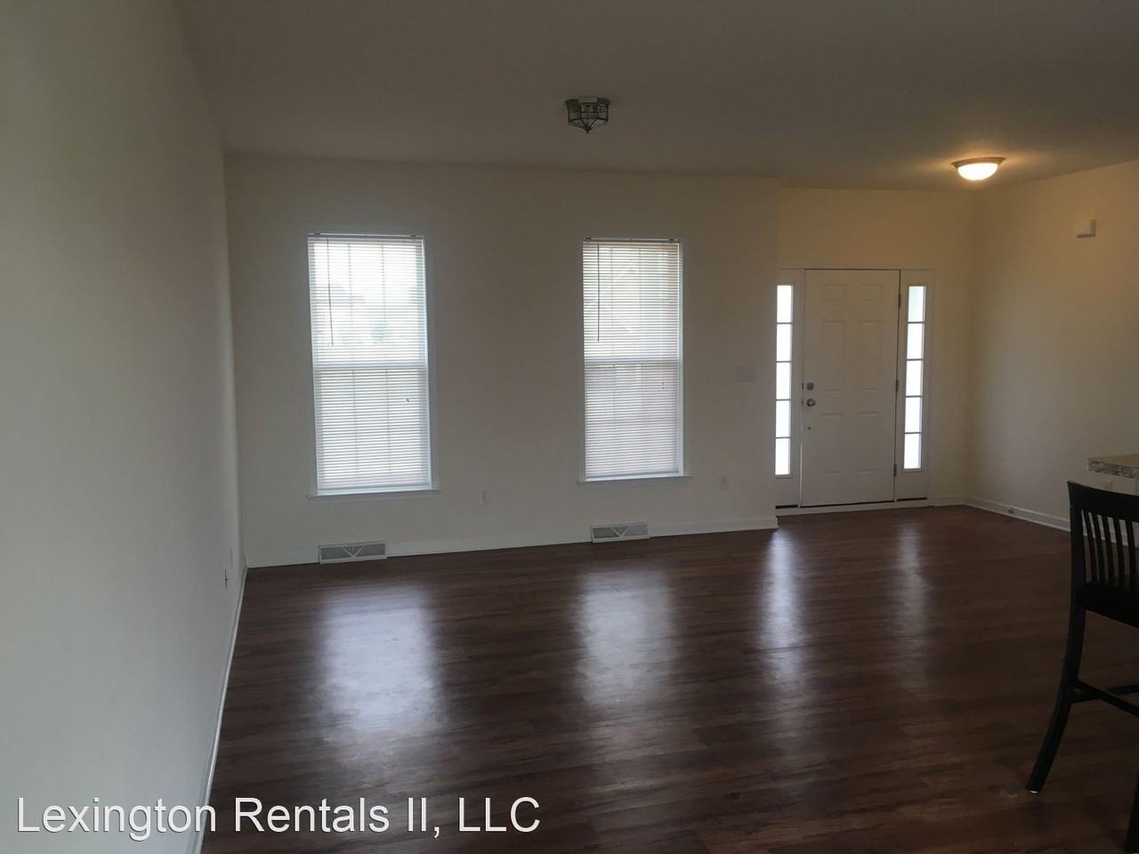 156 W Sheldrake Cir - Photo 2 of 9