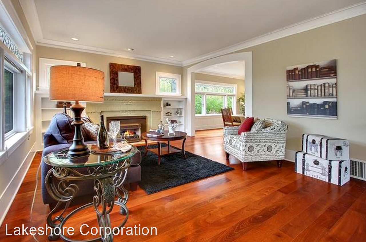 1935 E Calhoun St - Photo 2 of 14