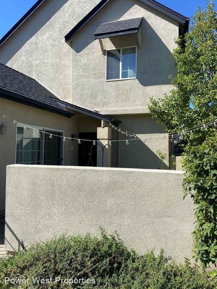 101 Benson Ter - Photo 2 of 23