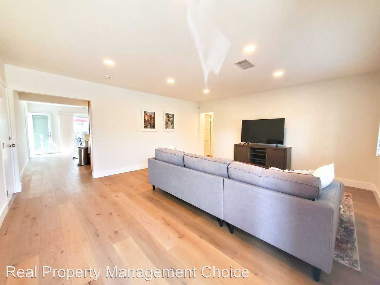 1941 Homeworth Dr - Photo 2 of 50