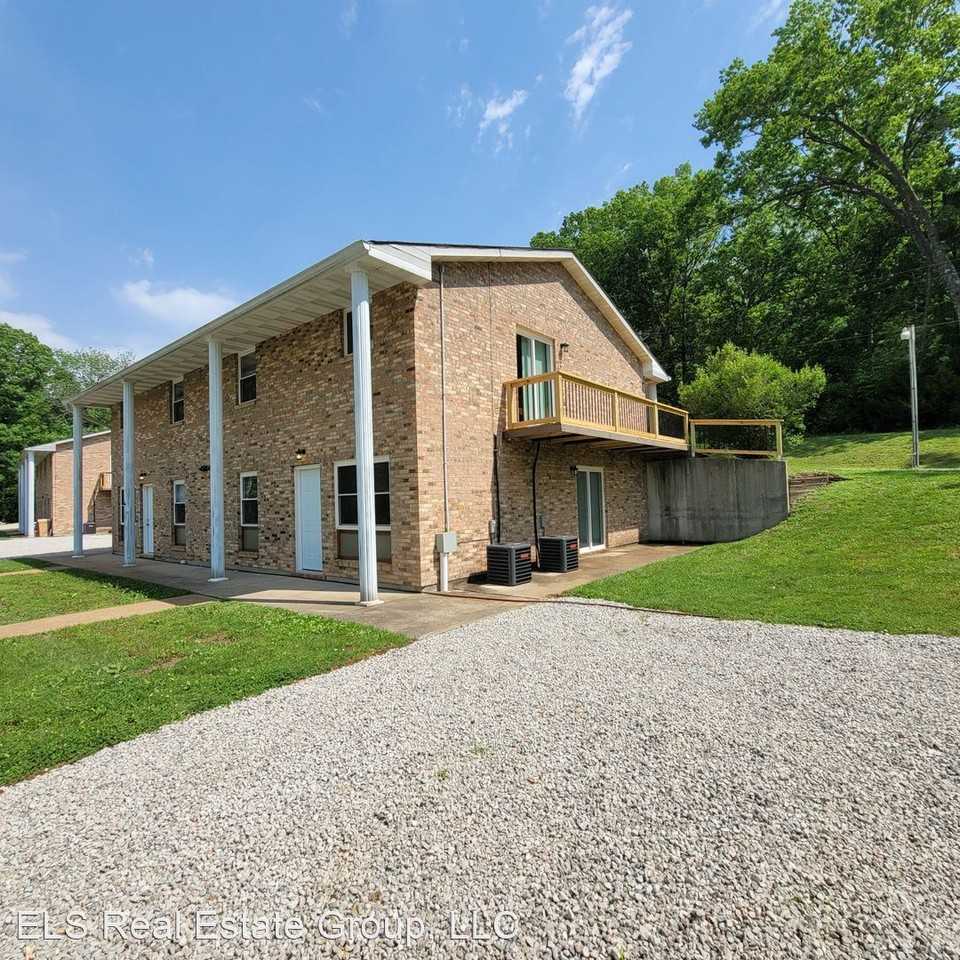 2BR-1BA Apartment - Marthasville, MO - Photo 2 of 14