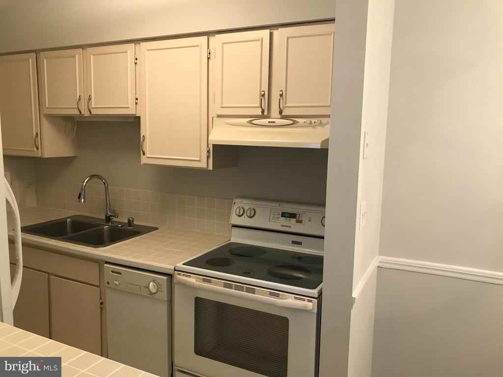 5911 Prince James Dr ##25 - Photo 2 of 19