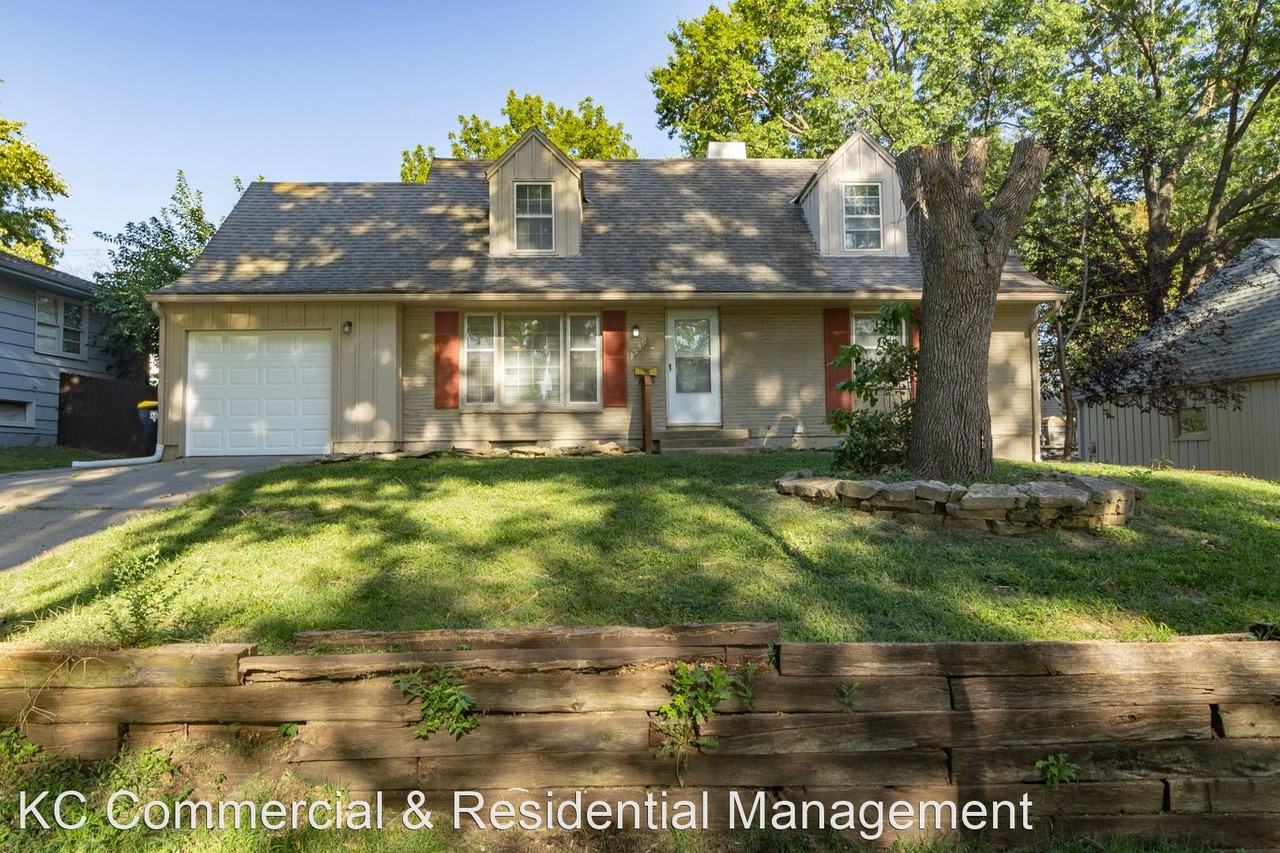 5031 N Cleveland Ave - Photo 2 of 22