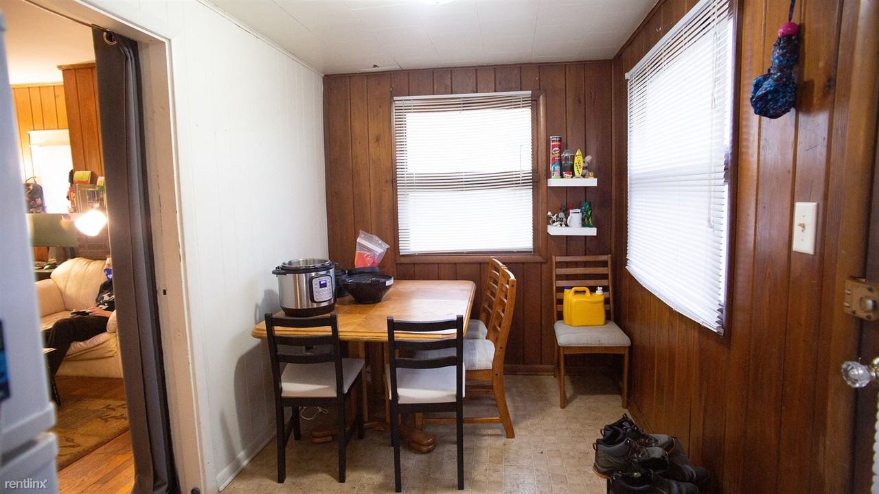 211 E 1st St - Photo 2 of 13