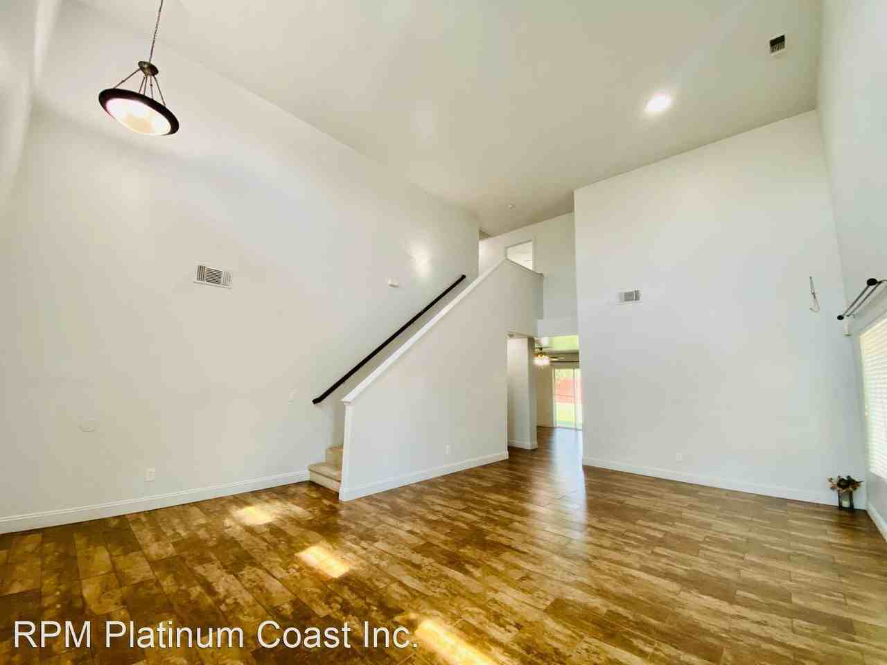 6402 E Braly Ave - Photo 2 of 38