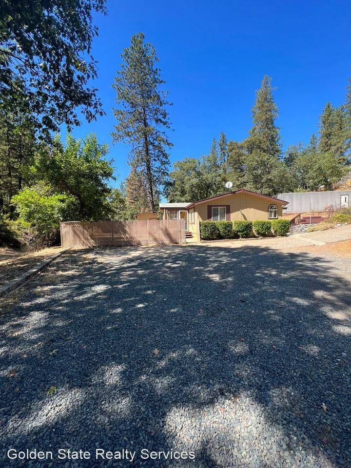 1155 Old Colony Ln - Photo 2 of 20