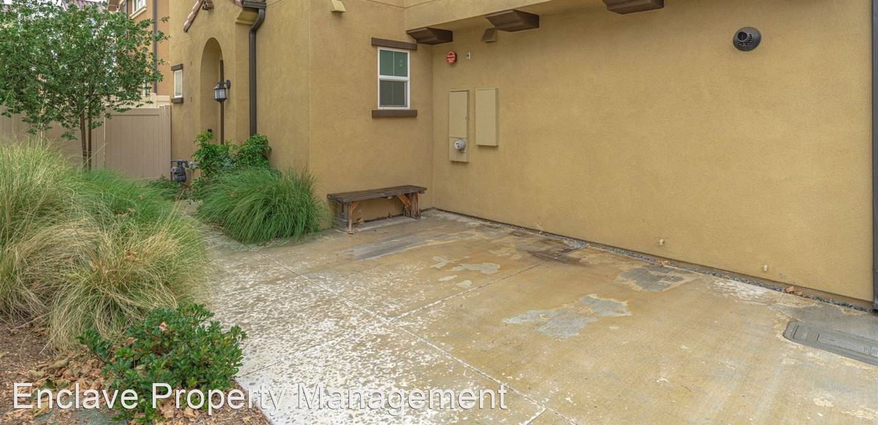 35868 Breckyn Ln - Photo 2 of 37