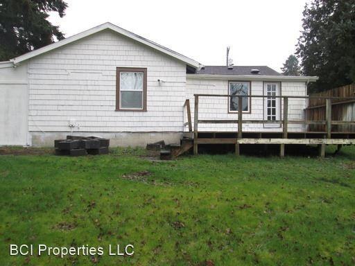 6126 88th St Sw - Photo 3 of 20