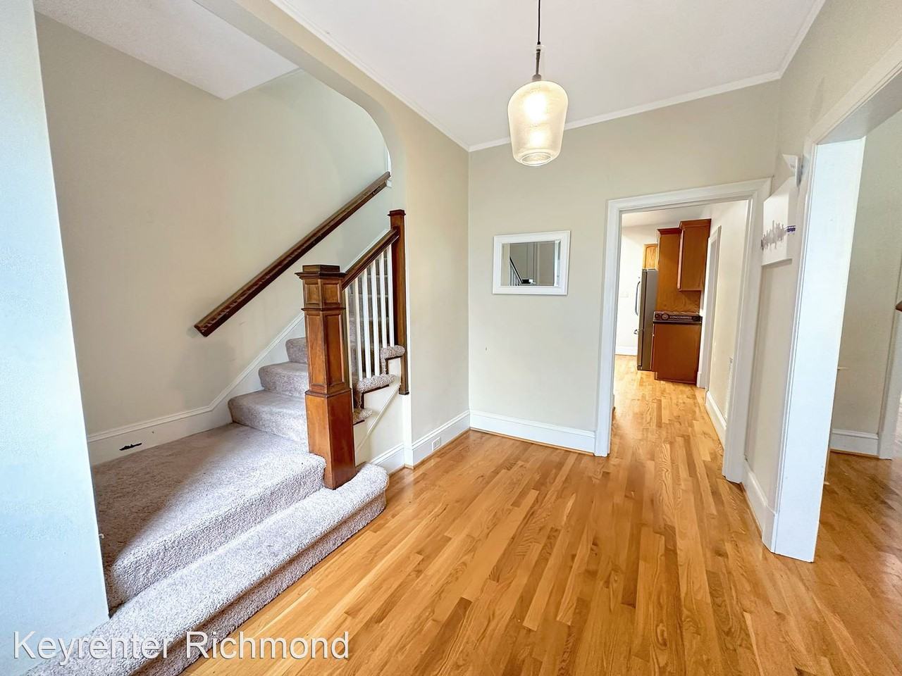 4823 W Seminary Ave - Photo 3 of 20