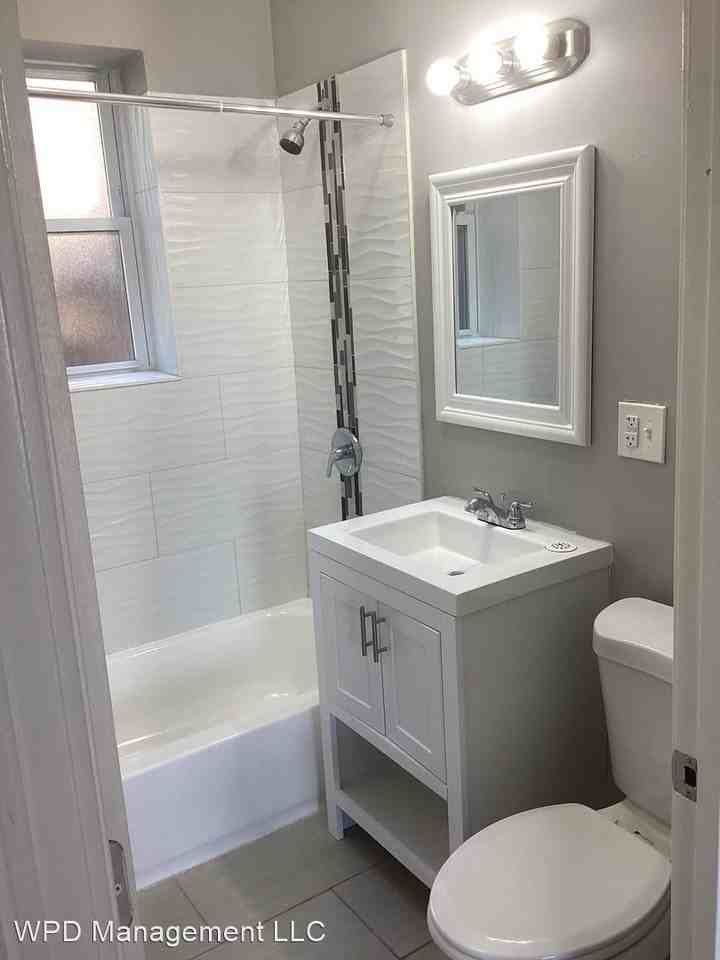 6356 S Sacramento Ave - Photo 3 of 7