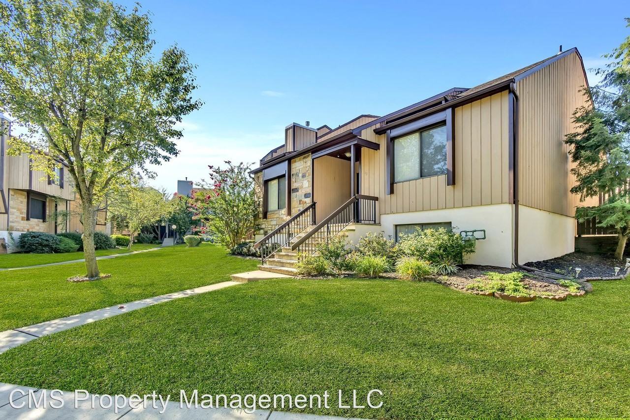 42 Emerald Ln - Photo 2 of 29