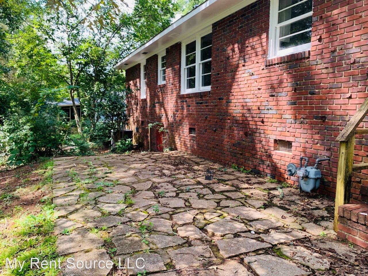 110 Dogwood Dr - Photo 3 of 30