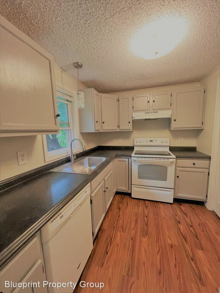 30 Scammell Ave ## 32 - Photo 2 of 7