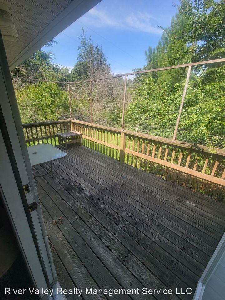 North Broadway - Photo 2 of 9