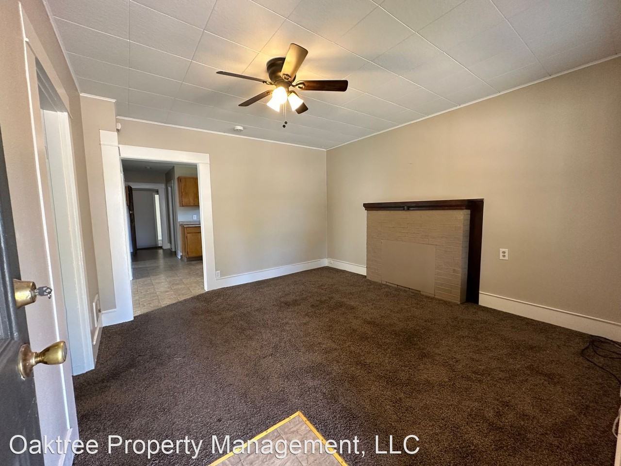 148 College St S - Photo 2 of 16