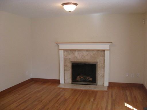14498 Camden Ln - Photo 2 of 7