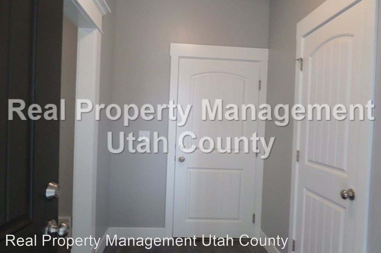 5521 W Sicily Ln - Photo 3 of 22