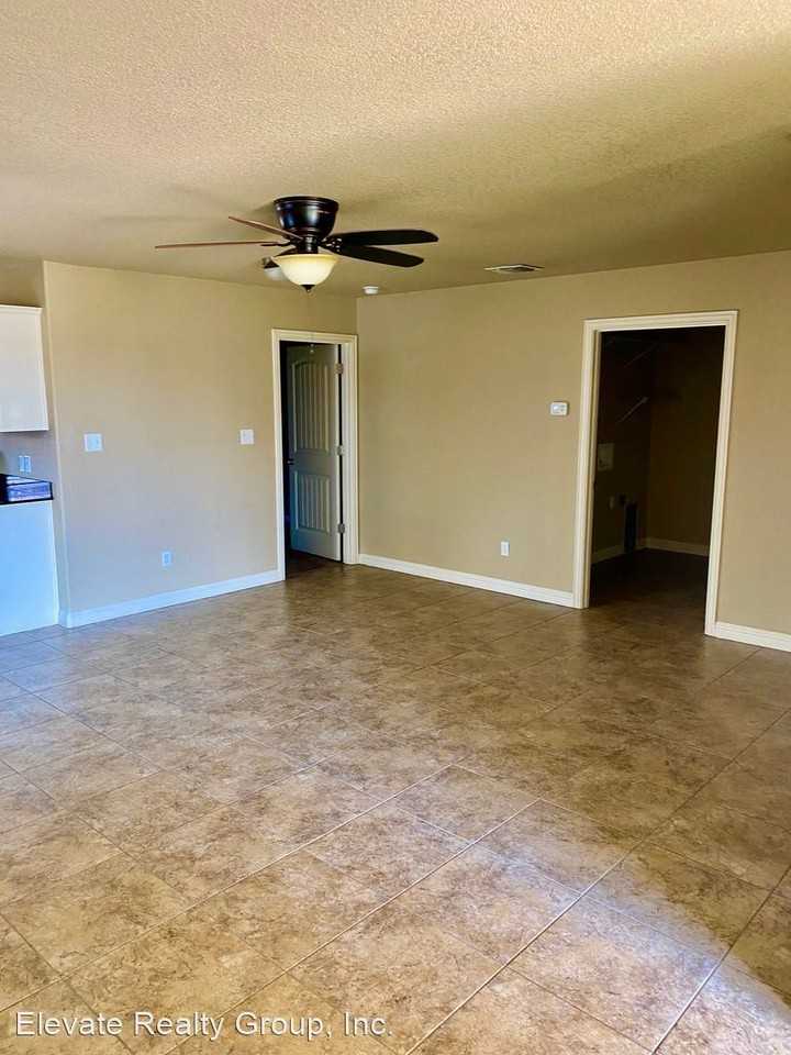 3109 Weave Ct 3111 Weave Ct - Photo 3 of 12