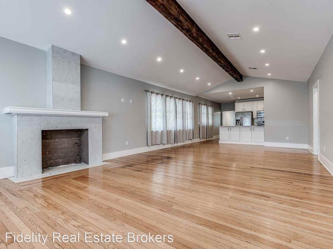 1125 Nw 40th St - Photo 3 of 26