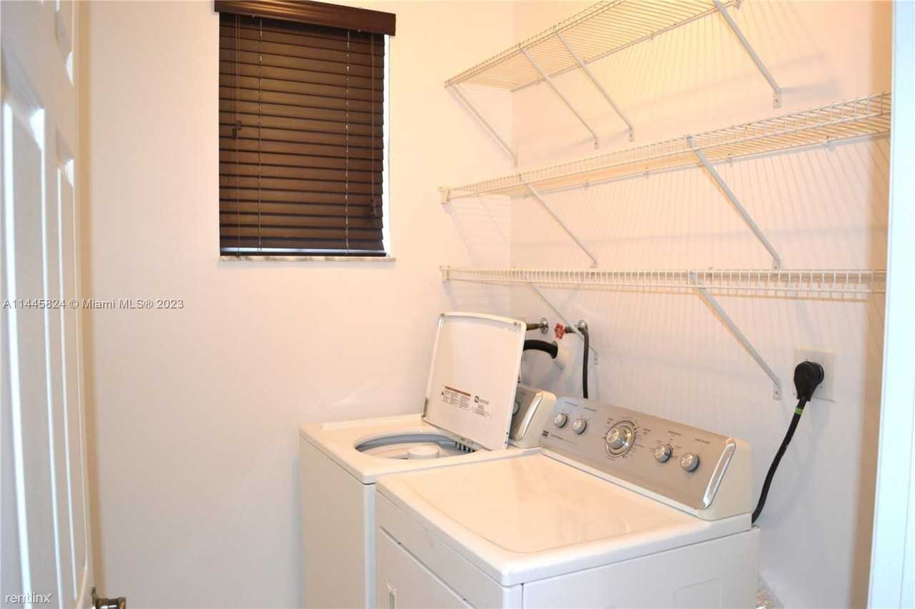 15278 Sw 30th Ter - Photo 3 of 11