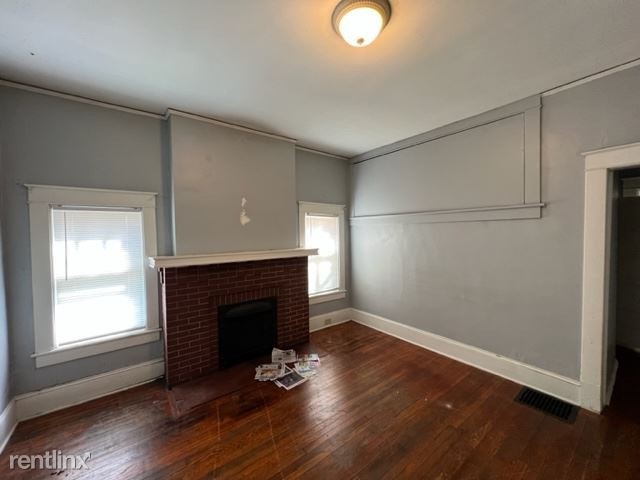 124 Tate St #A - Photo 2 of 8