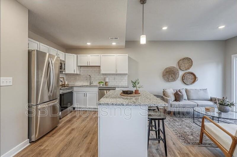 2908 S Harvard Ave - Photo 5 of 12