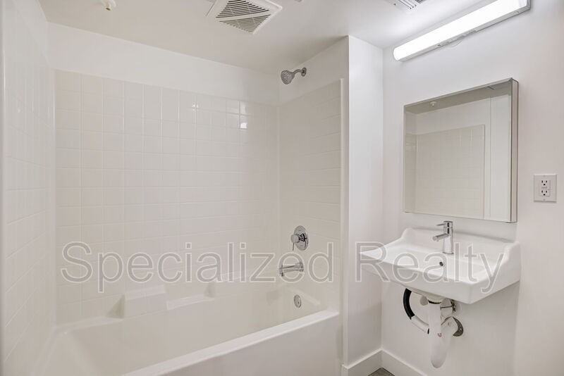 5068 Romaine St #106 - Photo 3 of 6