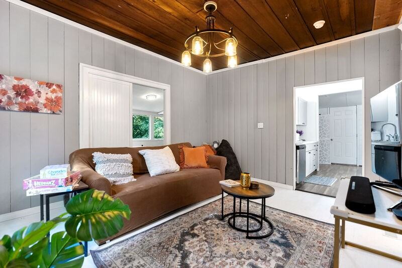 101 Annies Way - Photo 2 of 21
